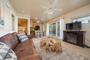 Ember’s View, Spa City Jewel- Lovely Lake Condo